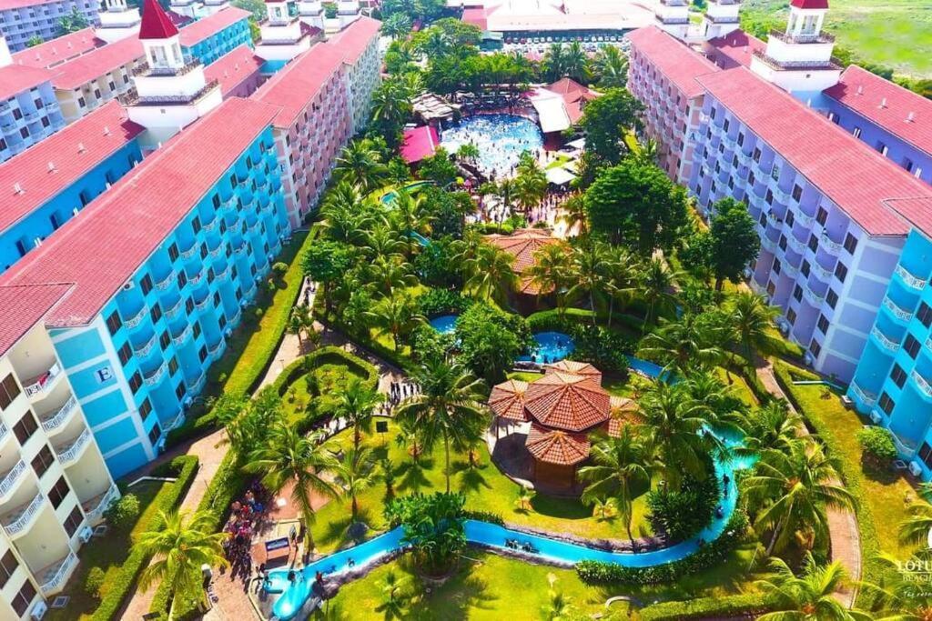 Lotus Desaru Resort, 2 Bdrms, W/splash Park